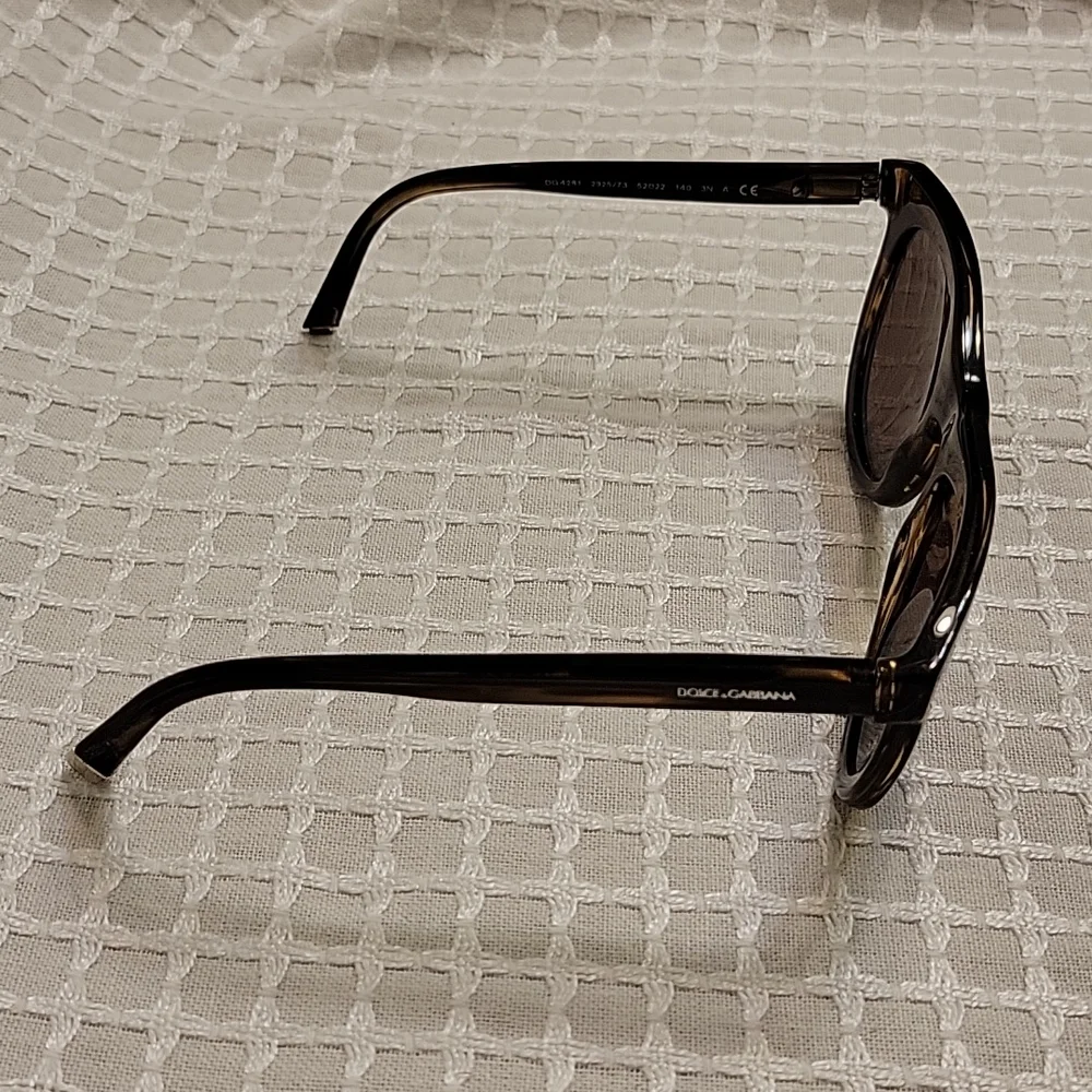 Dolce & Gabbana sunglasses - Picture 3 of 13